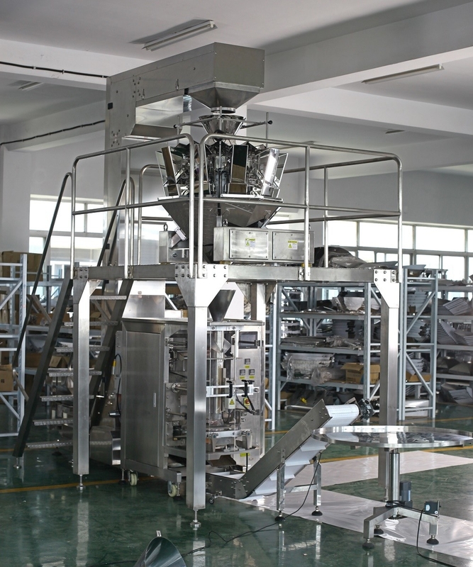 Automatic Nitrogen Filling Packing Machine For Banana Chips Snack Chips Pouch