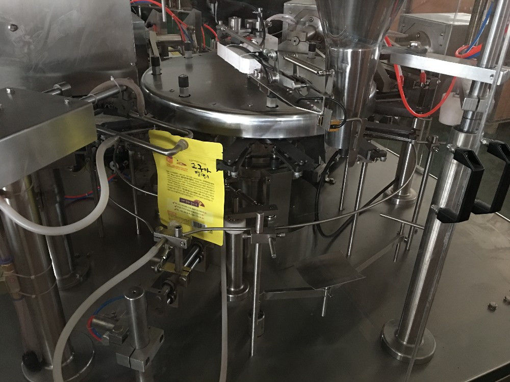 MultiFunction Chips Rotary Pouch Packing Machine 60Bags/Min